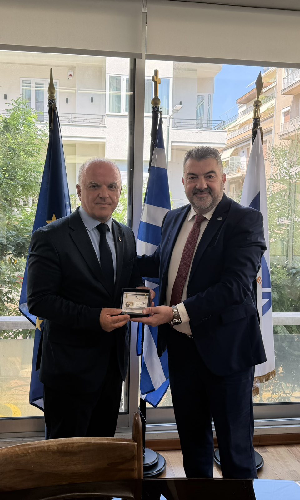 You are currently viewing Συνάντηση του Προέδρου του ΒΕΑ Κωνσταντίνου Δαμίγου με τον επικεφαλής του Γραφείου Συμφερόντων του Κοσόβου Fitim Gllareva  στην Αθήνα